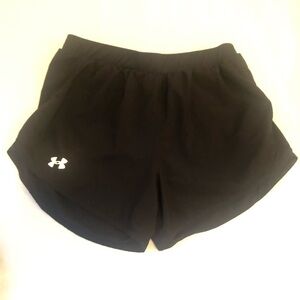 Under Armour Loose Heatgear Women's Athletic Running  Shorts Black Size Medium